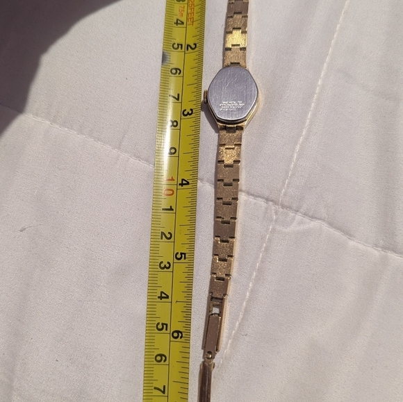 Oris Gold Timepiece with Ivory Dial - Picture 8 of 8